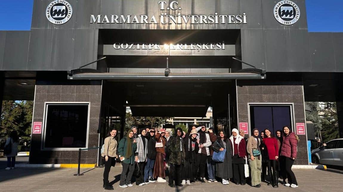 Okulumuz 12.sınıf öğrencilerimizle Marmara Üniversitesi Göztepe Kampüsünü ziyaret ettik. Bizi ağırlayan Marmara Üniversitesine teşekkür ederiz.